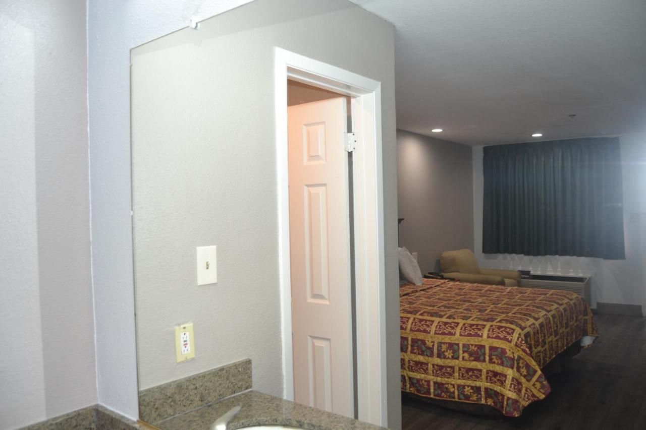 Deluxe Inn Irving Exteriér fotografie
