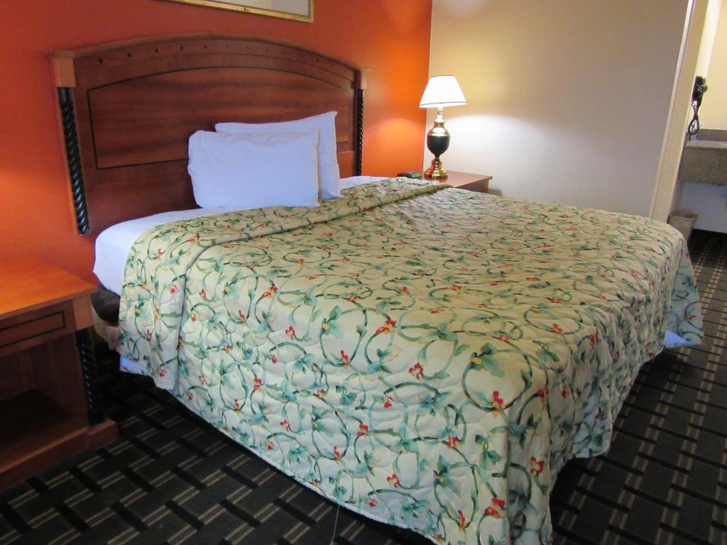 Deluxe Inn Irving Pokoj fotografie